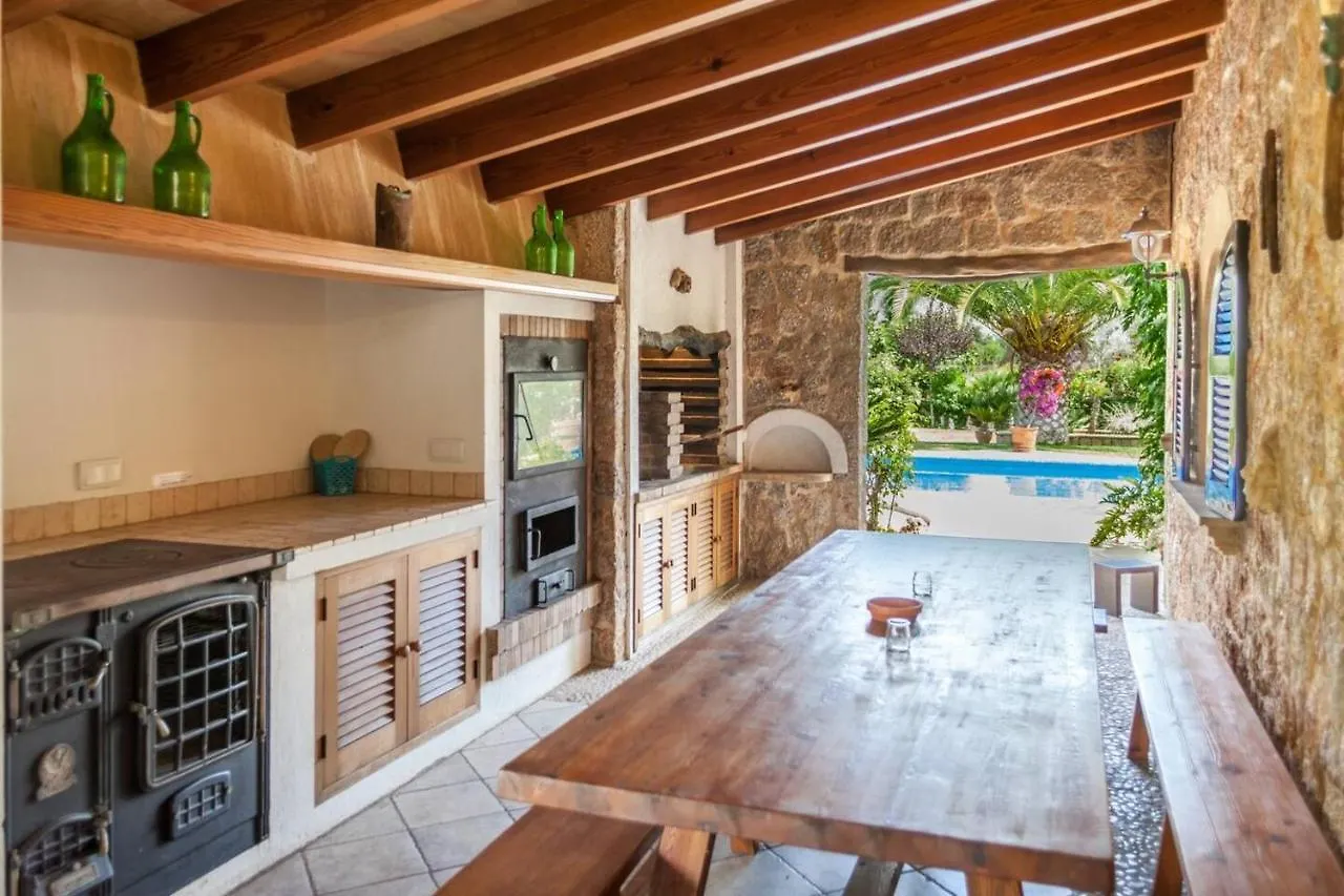 Vila U Coste En Pollensa